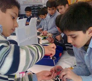 دورههای مدرسه ای آموزش روباتیک و استیم به دانش آموزان